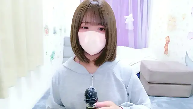 Snapshot of TSU-YU chatting on 05.15.26 TSU-YU online show from 05.15.26