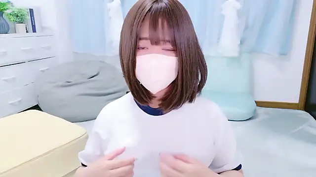 Snapshot of TSU-YU chatting on 05.19.26 TSU-YU online show from 05.19.26