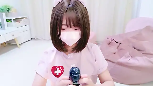 Snapshot of TSU-YU chatting on 05.22.26 TSU-YU online show from 05.22.26