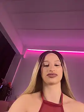 ScarletFlameee online show from 04.03.26