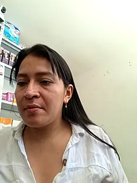 Snapshot of Dr_Edna_naughty chatting on 05.24.26 Dr Edna naughty online show from 05.24.26