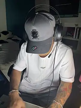Snapshot of AngelLatinBoy chatting on 03.29.26 AngelLatinBoy online show from 03.29.26