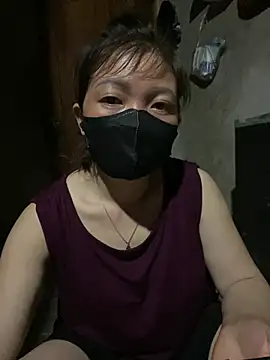 Snapshot of Bling-pusy chatting on 06.02.26 Bling-pusy online show from 06.02.26