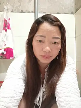 Snapshot of Yellow-pink chatting on 07.20.26 Yellow-pink online show from 07.20.26