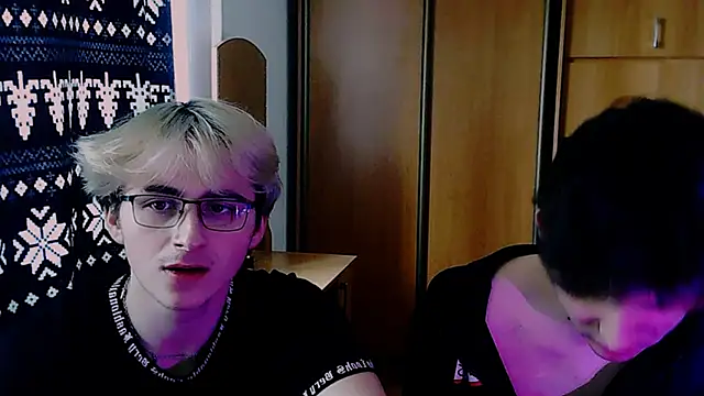 Snapshot of niksikor chatting on 03.09.26 niksikor online show from 03.09.26