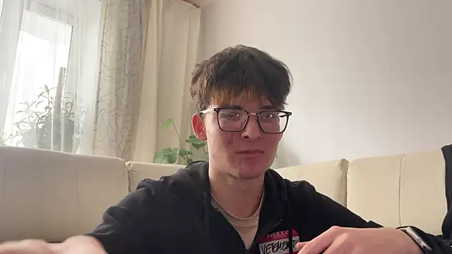 Snapshot of niksikor chatting on 03.19.26 niksikor online show from 03.19.26