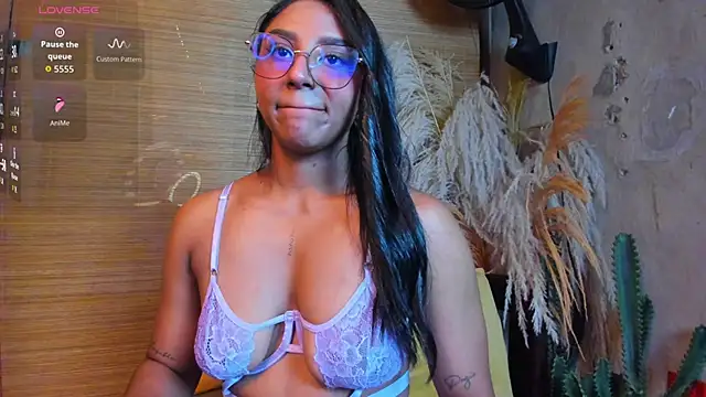 Victoria Gonzalez online show from 03.08.26