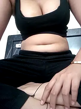 Snapshot of Nehaa_nude chatting on 04.15.26 Nehaa nude online show from 04.15.26