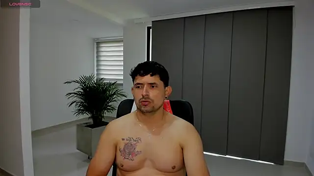 TroyeSavage online show from 03.13.26