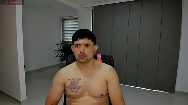 TroyeSavage online show from 03.17.26