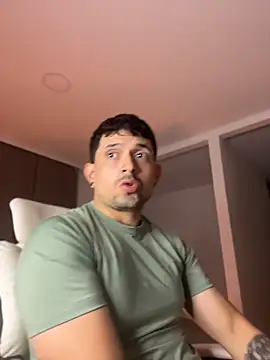 TroyeSavage online show from 04.23.26