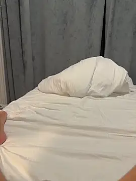 Julia and the cock online show from 04.16.26