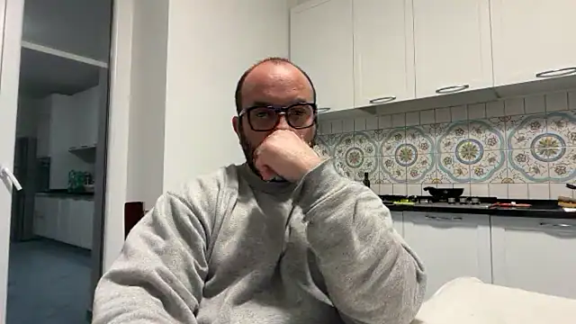Snapshot of faantaasy chatting on 04.30.26 faantaasy online show from 04.30.26