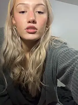 Snapshot of kaci_brooke chatting on 03.09.26 kaci brooke online show from 03.09.26