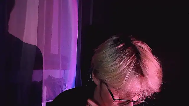 frill1 online show from 03.18.26