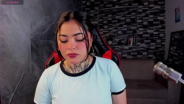 Snapshot of Sophiia_cherry chatting on 06.03.26 Sophiia cherry online show from 06.03.26