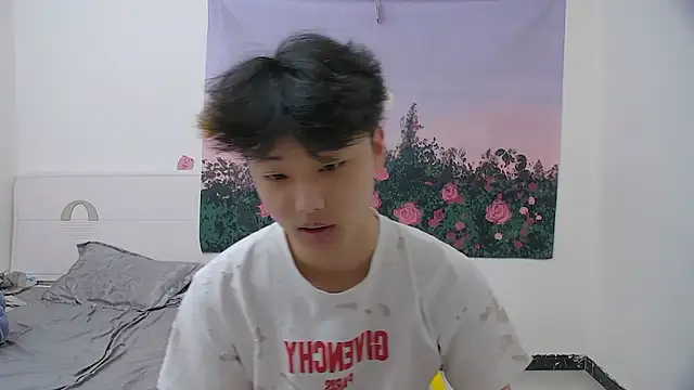 icecream-002 online show from 04.21.26