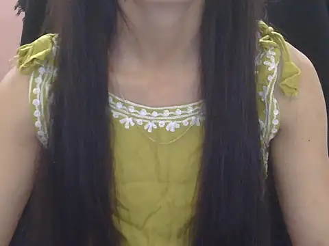 Snapshot of Lovely_Ananta chatting on 06.13.26 Lovely Ananta online show from 06.13.26