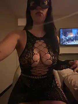 LunaValentina1 online show from 05.18.26