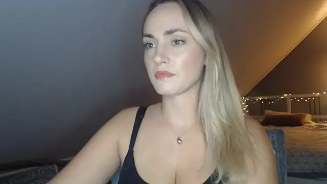 Snapshot of ScarlettSensitive chatting on 07.21.26 ScarlettSensitive online show from 07.21.26