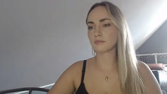 Snapshot of ScarlettSensitive chatting on 07.29.26 ScarlettSensitive online show from 07.29.26