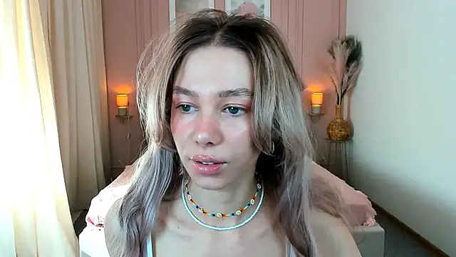 LuluAlis online show from 04.23.26