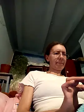 Tania9876 online show from 04.17.26