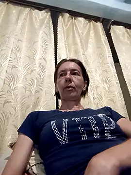 Snapshot of Tania9876 chatting on 06.11.26 Tania9876 online show from 06.11.26