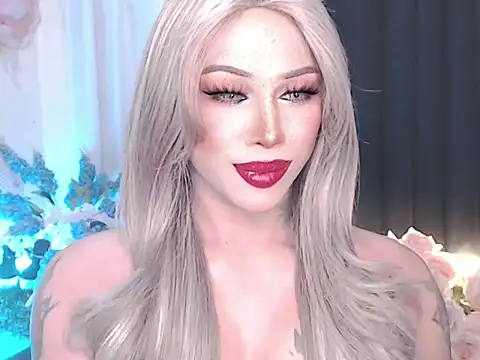 Snapshot of Ms_amor_powers_ts chatting on 04.10.26 Ms amor powers ts online show from 04.10.26