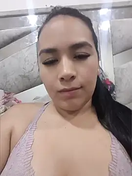 Snapshot of Karla__Morrison chatting on 05.17.26 Karla Morrison online show from 05.17.26