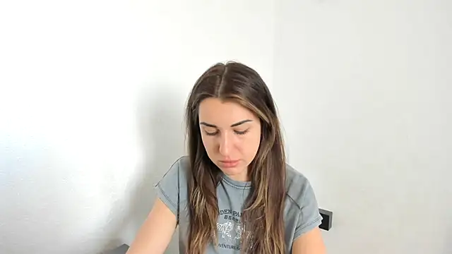 summmmersky1 online show from 04.10.26