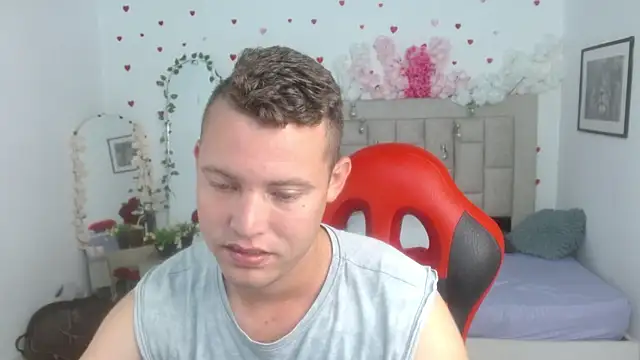 Snapshot of sven_fox723 chatting on 05.13.26 sven fox723 online show from 05.13.26