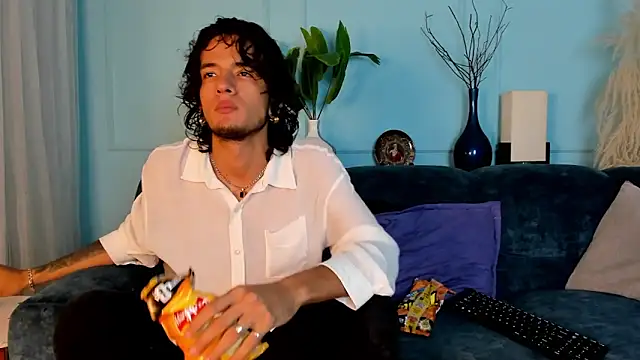 Skinny Mac online show from 04.11.26