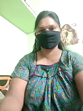 Snapshot of telugutanuja_ chatting on 04.14.26 telugutanuja online show from 04.14.26