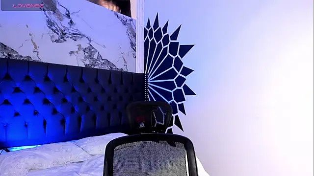 NicoKinggs  online show from 04.20.26