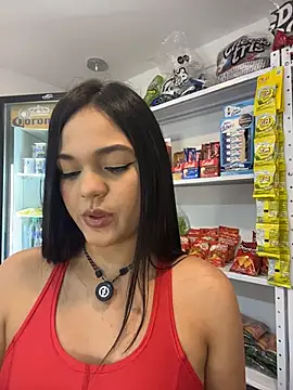 Snapshot of Bella-Ferrer chatting on 07.23.26 Bella-Ferrer online show from 07.23.26