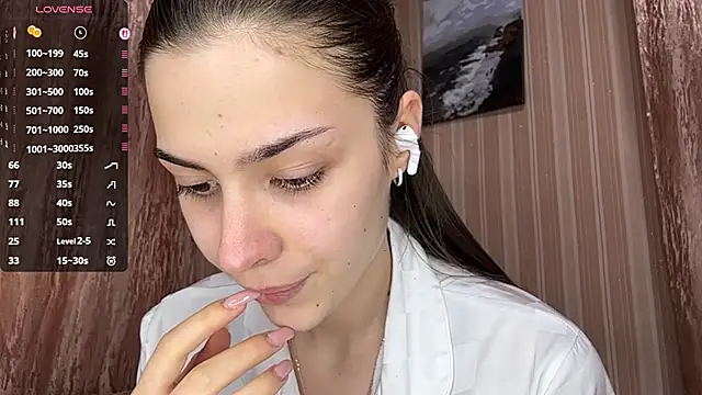 AylaLust online show from 04.20.26