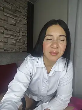 Snapshot of Camillemonroe_ chatting on 06.07.26 Camillemonroe online show from 06.07.26
