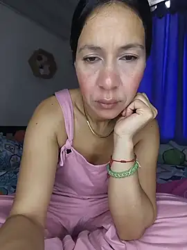 Snapshot of Camillemonroe_ chatting on 08.04.26 Camillemonroe online show from 08.04.26
