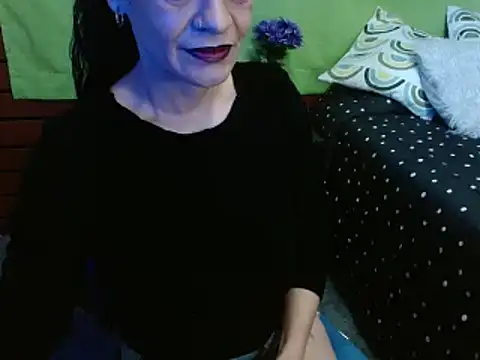  Alexandra Jones online show from 04.06.26