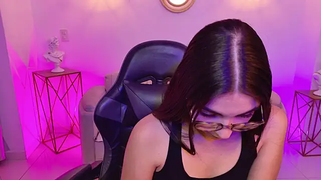 Snapshot of Gia_Capri chatting on 04.16.26 Gia Capri online show from 04.16.26