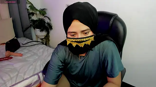 Snapshot of bahiya_aziz chatting on 06.07.26 bahiya aziz online show from 06.07.26