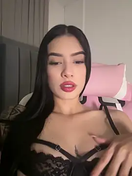 Snapshot of Valen_Gia chatting on 03.14.26 Valen Gia online show from 03.14.26