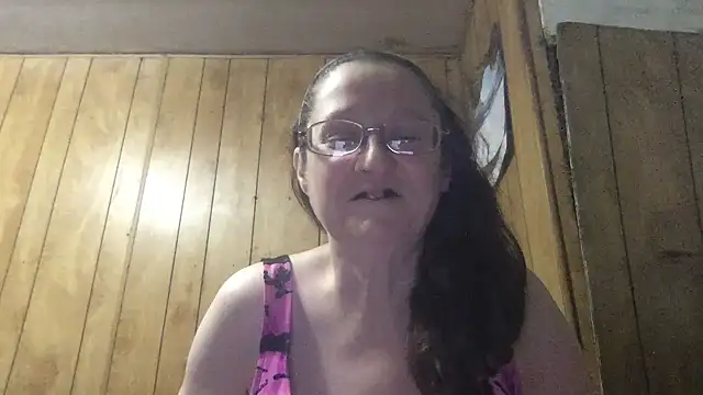 Snapshot of milfmichelle69 chatting on 06.30.26 milfmichelle69 online show from 06.30.26