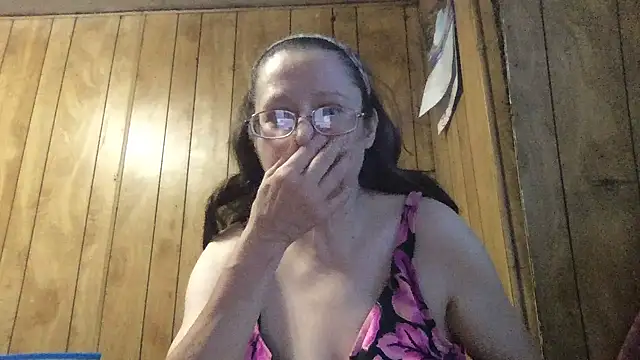 Snapshot of milfmichelle69 chatting on 07.30.26 milfmichelle69 online show from 07.30.26