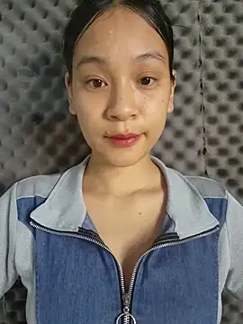 Snapshot of -Hicici- chatting on 06.24.26 -Hicici- online show from 06.24.26