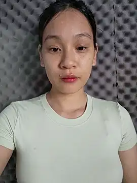 Snapshot of -Hicici- chatting on 06.25.26 -Hicici- online show from 06.25.26