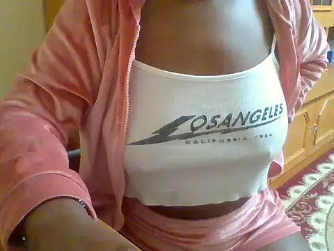 Snapshot of melaninebony2 chatting on 03.16.26 melaninebony2 online show from 03.16.26