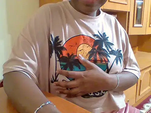 Snapshot of melaninebony2 chatting on 03.25.26 melaninebony2 online show from 03.25.26