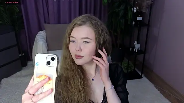 BlondeLina online show from 04.26.26